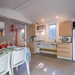 Mobil-home Adapte Pmr Avec Terrasse A - Api-1-52-664 *