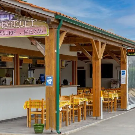 Mobil-home Adapté Pmr Avec Terrasse à - Api-1-52-664 * Notre-Dame-de-Monts