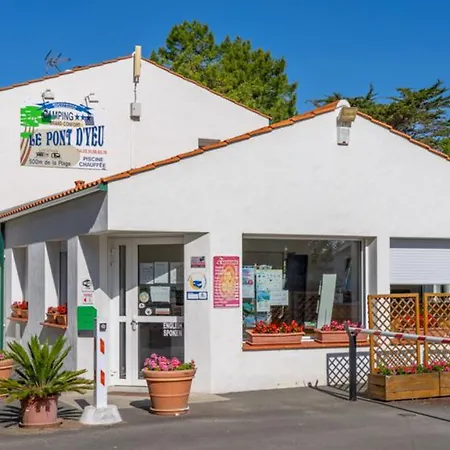 Mobil-home Adapté Pmr Avec Terrasse à - Api-1-52-664 Campeggio Notre-Dame-de-Monts