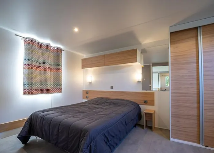 Mobil-home Adapté Pmr Avec Terrasse à - Api-1-52-664 *